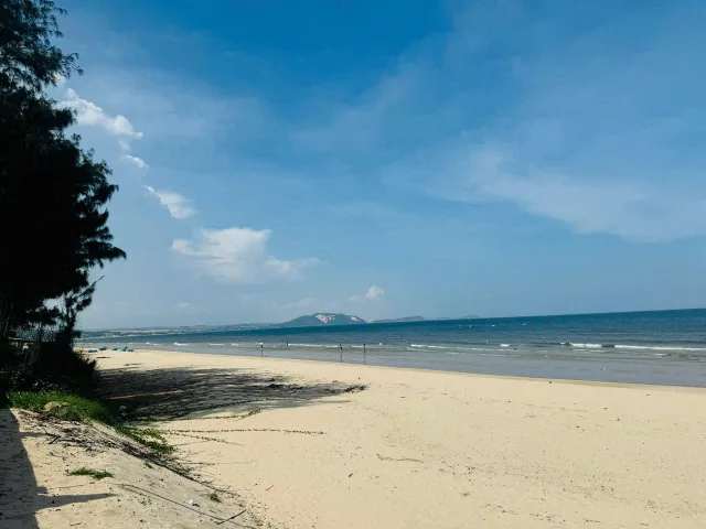 Bán đất 2ha mặt tiền biển Nguyễn Cơ Thạch, Mũi Né