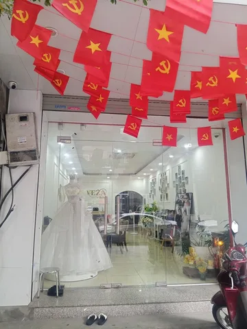 Bán Nhà Mặt Phố 1 Mặt Ngõ Khâm Thiên. Đống Đa. Ô Tô. Vỉa Hè. DT 83m2. MT 4,1m. Giá 44,6 Tỷ.