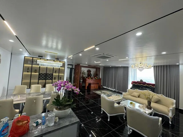 Bán nhà mặt phố Nguyễn Xiển, 64m², 5 tầng, kinh doanh tốt