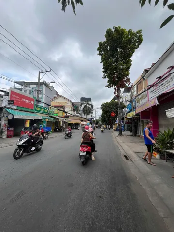 Nhà 4 tầng Mặt Tiền Đường B nối Hiệp Bình sang TTTM Gigamall Phạm Văn Đồng, giá 16 triệu
