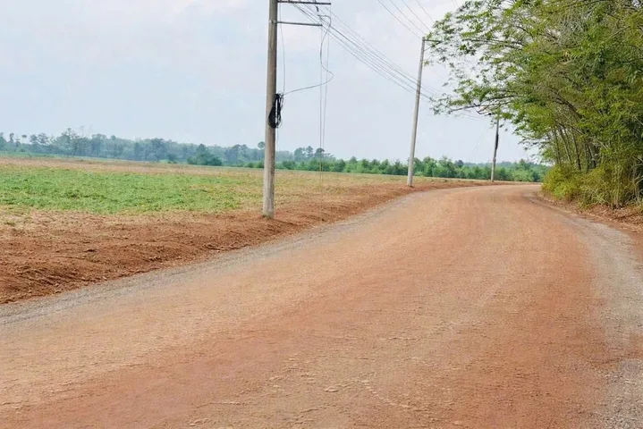 240m sẵn 100m thổ cư, đất ở Đồng Xoài, gần khu công nghiệp