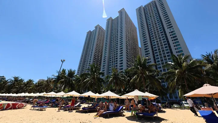 CĂN HỘ VIP TẦNG CAO tòa OC3 Mường Thanh Viễn Triều , 72m2 (2 ngủ 2 Vs), giá 4 tỷ 150. Ms. Ly 0918181082