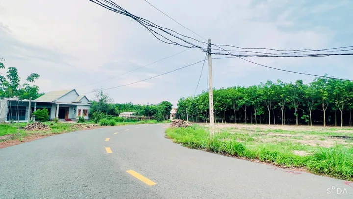 BÁN GẤP 2750M2 ĐẤT ĐỐI DIỆN KCN, GẦN CHỢ DÂN ĐÔNG GIÁ 390TR