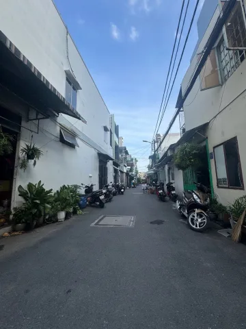 NGAY AEON MALL TÂN PHÚ - KHU PHÂN LÔ ĐỒNG BỘ DÂN TRÍ - NHÀ MỚI TOANG 4 TẦNG  NGANG HƠN 5M