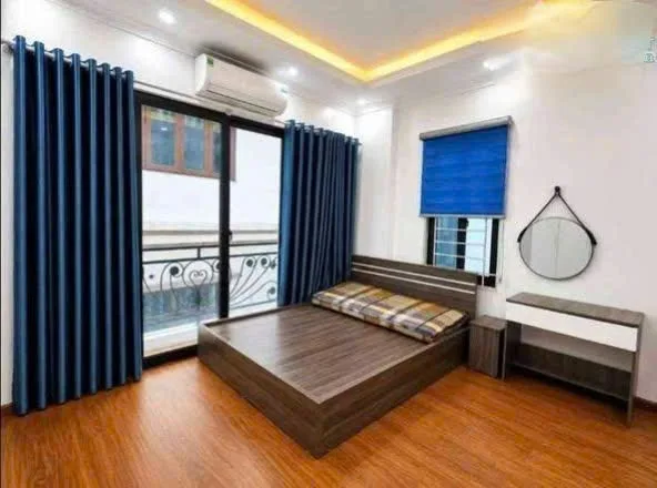 Cho Thuê Nhà Ngõ 569 Lạc Long Quân 45M² 5 Tầng 6 Ngủ - Ô Tô Đỗ Cửa - Giá Thuê 23tr