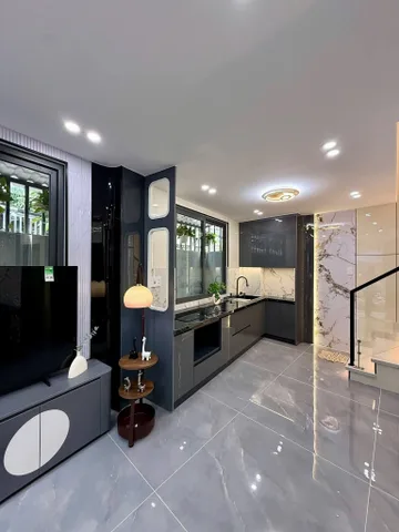 BÁN GẤP NHÀ HẺM XE TẢI 5 TẦNG 122M2 MỚI CỨNG 2 MẶT THOÁNG VẠN KIẾP GIÁP QUẬN 1