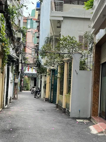 🏡 Nhà dân xây mặt ngõ 210 Hoàng Văn Thái-Giá 10tỷ8