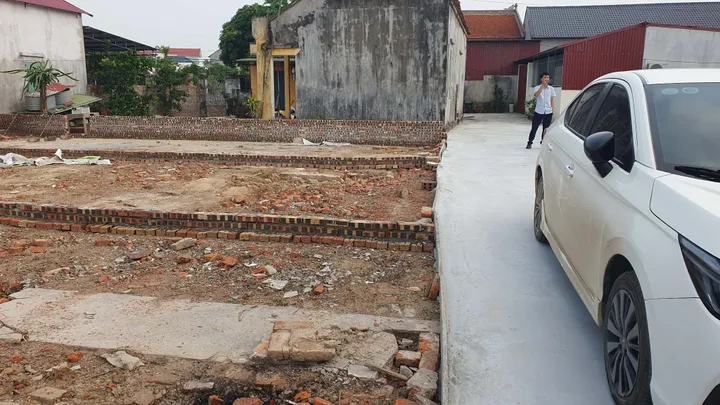 Đất làng khoái khê, xã nhân thắng, bắc ninh làn 2 ql17 chỉ nhỉnh 1.3 tỷ, sẵn sổ hồng thổ cư
