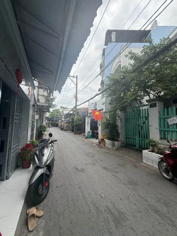 Bán nhà C4 Đường Tô Hiệu Tân Phú