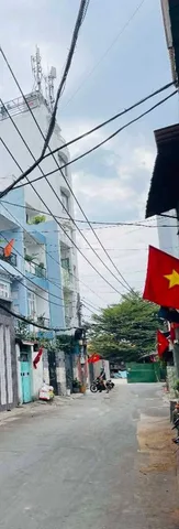 Bán nhà 5 Tầng Đường Tô Hiệu Tân Phú