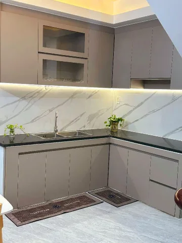Nhà 4 tầng Lê Văn Quới, chỉ 5 đồng hơn,ôtô đỗ cửa,rộng 4,2m,nội thất cao cấp,máy nước nóng NLMT,4pn,sân thượng rộng, mái btct,nhà mới tinh, vào ở ngay.