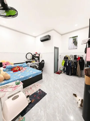 BÁN NHÀ PHƯỜNG DĨ AN - NHÀ RỘNG ĐẸP, HẺM THÔNG CHỈ 3.95 TỶ - KHÔNG XEM HƠI PHÍ
