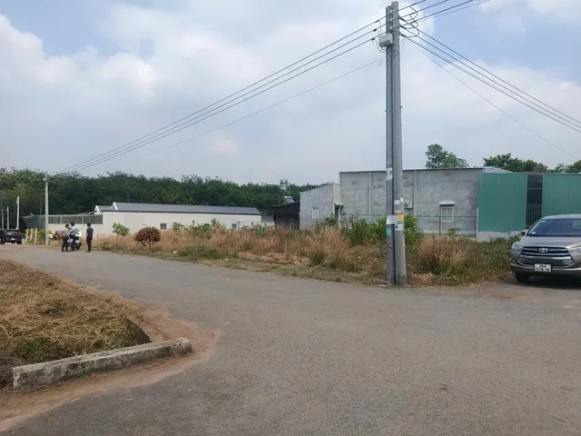 Ngộp 10m x 40m, giá 680 triệu, ngay trường học sổ riêng