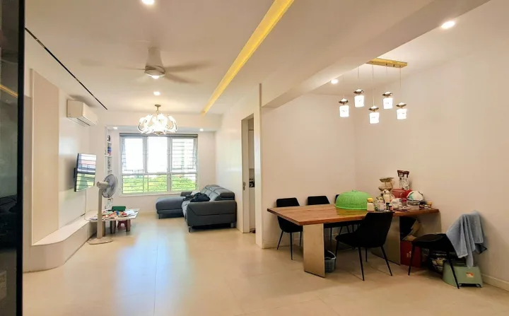 Bán căn hộ 3 ngủ tại N09 Thành Thái. CĂN GÓC, View Công Viên Cầu Giấy, tầng đẹp, về ở ngay