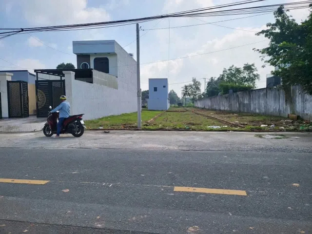 Đất mặt tiền buôn bán kinh doanh MT đường Trần Văn Chẩm xã Phước Vĩnh An Củ Chi TPHCM, DT: 5x35m.