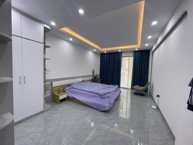 Bán Nhà BT Linh Đàm. Hoàng Mai. Lô Góc. Ô Tô. Vỉa Hè. DT 195m2. MT 13m. Giá 62.2 Tỷ.