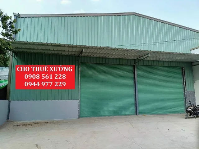 NHÀ XƯỞNG CHO THUÊ THỚI TAM THÔN HOC MÔN DT: 700M GIÁ 50 TRIÊU LH: 0908561228