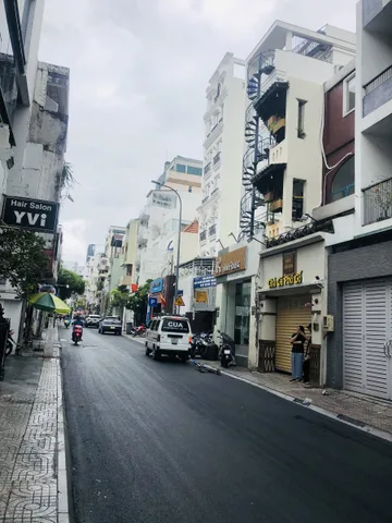 Bán nhà 32 Huyền Quang, Phường Tân Định, Quận 1, HCM.