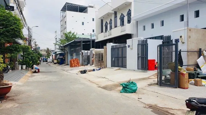 BÁN GẤP – NHÀ ĐẸP GIÁ CHỈ 3.39 TỶ GẦN CHỢ ĐẦU MỐI – XE HƠI TẬN CỬ