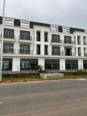 Bán nhà vườn 135m đối diện đại đô thị Sun Mê Linh 205ha - 10,6 tỷ - đóng 70%