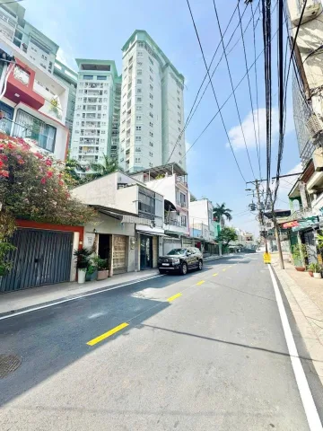 Bán nhà 4 Tầng Đường Tô Hiệu Tân Phú