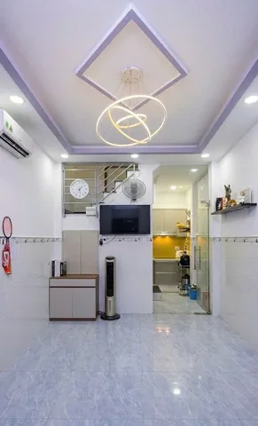 Nhà Lê Hồng Phong, QUẬN 10, gần Đại học Kinh tế 3 tầng, 5.2 tỷ