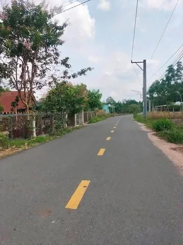 Thua 1 trận mà đi luôn 2 mảnh đất 450m2 200m2 thổ cư nhưa to ngay KCN Cây Trường II