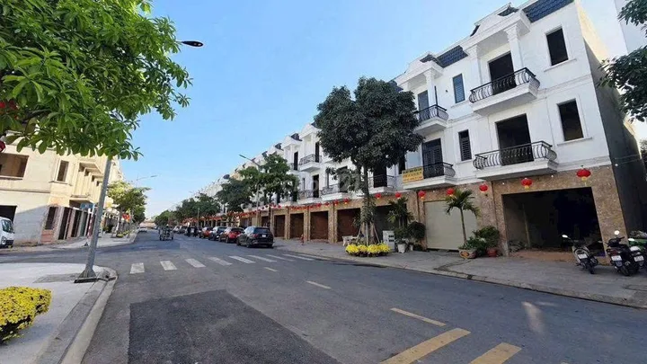 🏡 SỞ HỮU SHOPHOUSE TRUNG TÂM TP.HCM – CHỈ TỪ 700 TRIỆU BAN ĐẦU