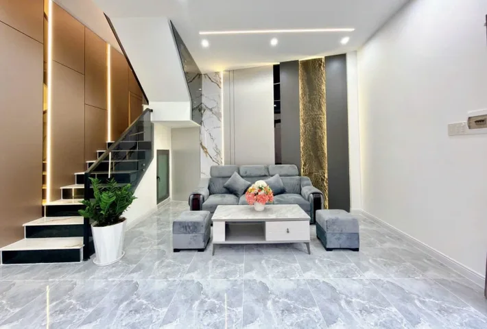Ngộp cần bán gấp căn nhà tại Tân sơn nhì q Tân phú giá chỉ 2T670Tr dt 80m2 sổ hồng riêng
