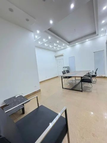 Cho thuê biệt thự Vườn Đào, Lạc Long Quân - Tây Hồ 130M x 4T giá 50 triệu