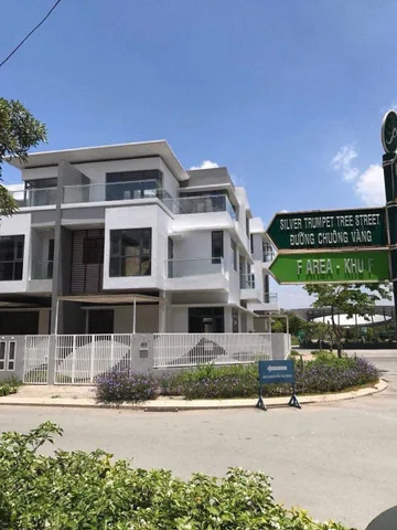BDS HVL Bán Căn Góc 2 Mặt Tiền Đường Bằng Lăng Và Đường Chuông Vàng