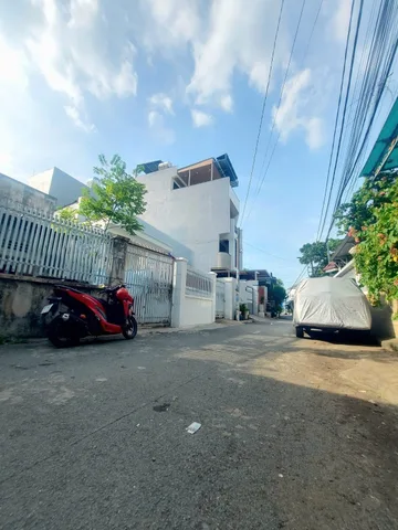BÁN NHÀ ĐƯỜNG 898, PHÚ HỮU, QUẬN 9 - C4 - 170M2 - ĐƯỜNG Ô TÔ - GẦN CÔNG VIÊN PHÚ HỮU - GIÁ 9.3 TỶ