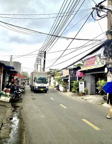 BÁN NHÀ 3 TẦNG ĐƯỜNG GÒ CÁT, PHÚ HỮU, QUẬN 9 - 107M2 - ĐƯỜNG Ô TÔ - SÁT MẶT TIỀN - GIÁ 6.3 TỶ