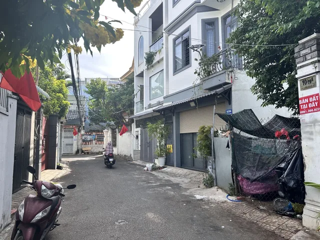 🔥 BÁN ĐẤT TRỐNG HẺM Ô TÔ TRỤC LẠC LONG QUÂN, P. 2, VŨNG TÀU – 92M² FULL THỔ CƯ – THẾ ĐẤT NỞ HẬU KHỦNG 6.8M – HƯỚNG ĐÔNG NAM MÁT MẺ – GIÁ 8.7 TỶ