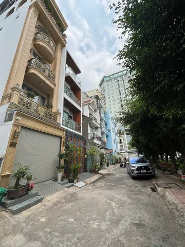 Bán nhà 5 Tầng Đường Tô Hiệu Tân Phú