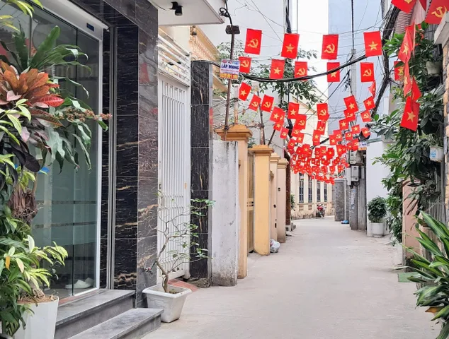 Bán đất XUÂN ĐỈNH, Phạm Văn Đồng . Ngõ 3m, xe VF3 qua nhà. Gần phố. Phù hợp xây toà CCMN