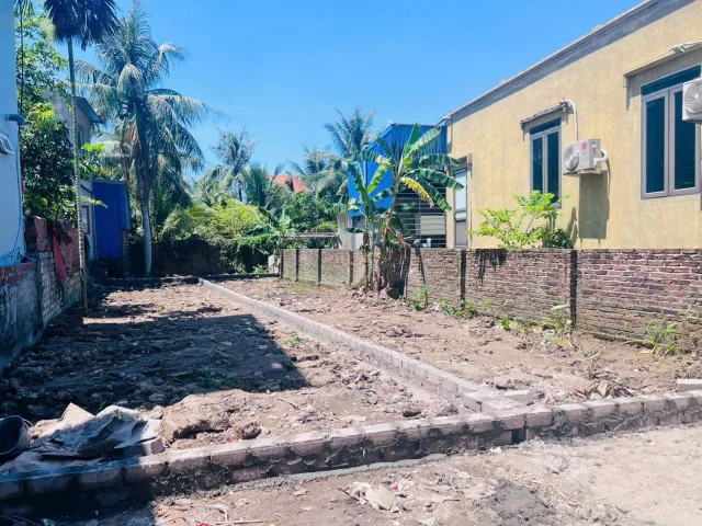 Mở bán 2 lô F0 Dương Quan - phường Thuỷ Nguyên - Hải phòng.l/h:076.231.9990 e Thúy 
- Dt : 86m2 -> 90m2 
- Có sử dụng trung trước đất 14,4m2
- Cách trục đường Liên xã 20m
- Dân  cư đông, di chuyển Trung Tâm Hành chính Hải Phòng 5 phút
- Giá 1tỷ8xxtr