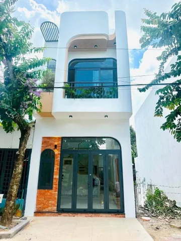❌ BÁN NHÀ MỚI XÂY ĐƯỜNG C1 KHU PHÚ AN - P. HƯNG PHÚ - CẦN THƠ
💰Giá 3,55ty Thương Lượng