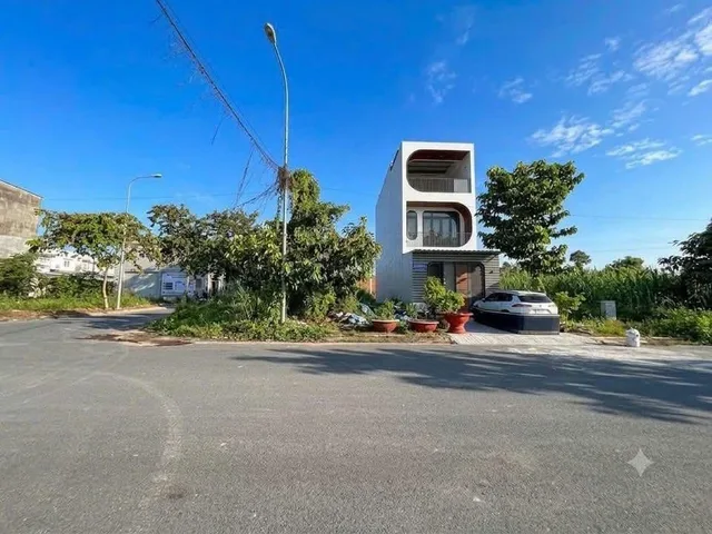 GIÁ MỚI: 2 tỷ 600 triệu

Bán nền đẹp đường A3 KDC Phú An, phường Hưng Phú, TP. Cần Thơ.