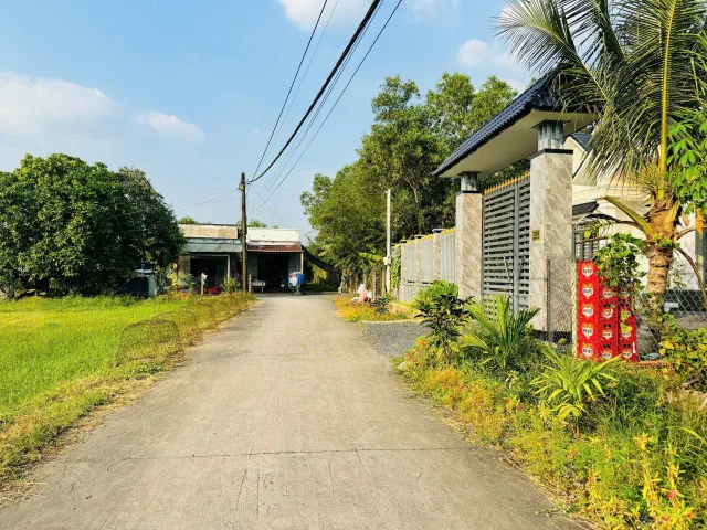 Bán 1034m có 300m thô cư thích hơp làm nhà vườn oto tới đất phước thạnh củ chi