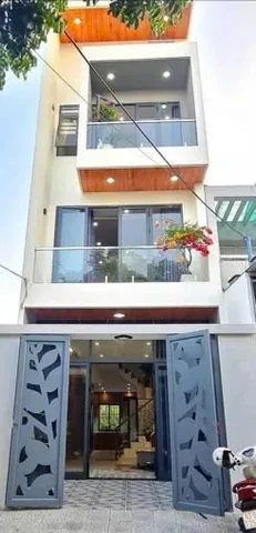 Chủ sang nước ngoài cần bán căn nhà 40m2, giá 3tỷ150, 1 trệt 2 lầu , tại hiệp Bình Chánh,Thủ Đức. Liên hệ: 0559371035 gặp Bảo Ngọc