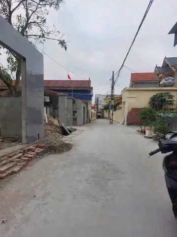 2 Lô đất đẹp ngay gần chợ .Tam Hưng. Thủy Nguyên hp .l/h:076.231.9990 e Thúy 
Vitri bốn bề tiện ích.. Ngay chợ trường học.. 
Đi khu công nghiệp visip tầm hơn 10phút 
Giá 7xxtr
Diện tích 62m2,64m2
Hướng Tây Bắc