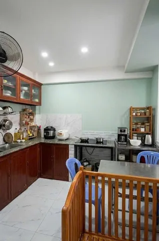 Bán nhà Cách Mạng Tháng Tám, QUẬN 10, DT 52 m2 (7x7.2m), giá 6.5 tỷ