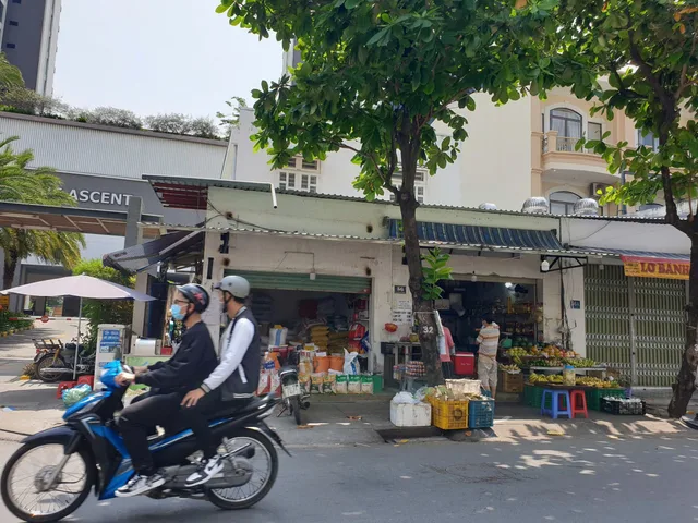 BDS HVL Bán nhà - Góc 2MT 56 Quốc Hương, Thảo Điền, Q.2