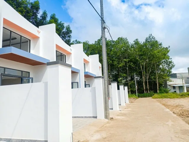 GIẢM 100TR...CHÍNH CHỦ BÁN GẤP CĂN NHÀ SỔ SẴN CHỈ 500TR NHẬN NHÀ