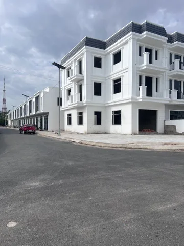 BÁN NHÀ LÝ THÁI TỔ RẠCH GIÁ, GẦN CHỢ NÔNG SẢN, 5x22M CÔNG VIÊN SAU NHÀ, CHỈ NHỈNH 3 TỶ
