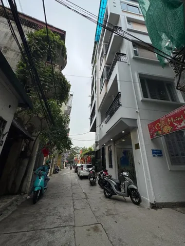 BÁN TÒA CHDV ĐƯỜNG NGUYỄN NGỌC VŨ, CẦU GIẤY, DT 160M2 - 7 TẦNG THANG MÁY, 35 CĂN HỘ