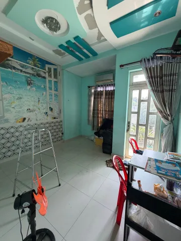 👉 Hẻm 8m, xe tải tránh ra vào chở hàng thoải mái, cách mặt tiền 1 xẹc 1 trục 50m.