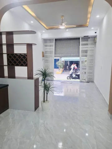 BÁN NHÀ VÕ VĂN KIỆT PHÚ ĐỊNH HÊM XE TẢI THÔNG 4X14 CHỈ 5TỶ25  (B84)