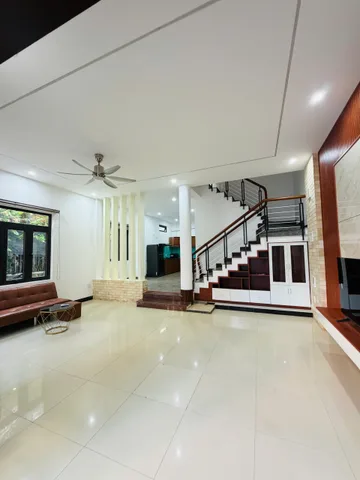 CHO THUÊ NHÀ 3 TẦNG LÔ GÓC – TRẦN VĂN DƯ, SƠN TRÀ